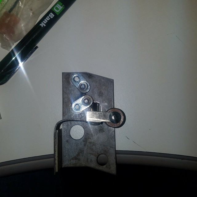 New oem Thermador RIGHT Door Hinge ROLLER Part 1411606 , 485345 eBay