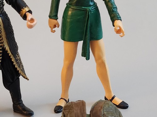 Pirates of The Caribbean At Worlds End Elizabeth Swann Action Figures lot 2007 - Picture 4 of 11