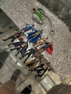 DC UNIVERSE CLASSICS 9 PIECE LOT  Dc Mcfarlne Dc Direct MATTEL.