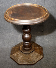 Kultiger Lampen-Rauchtisch, Eiche der 20er Jahre...