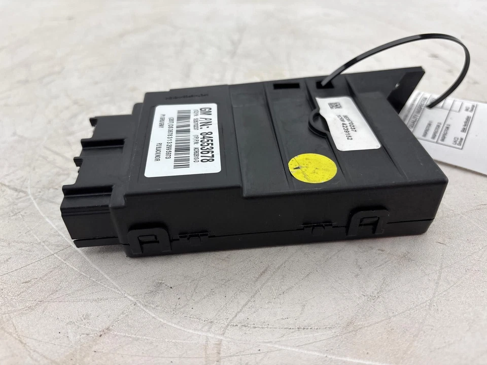 Módulo de control informático Buick Enclave 2018-2024 tercera fila asiento plegable OEM Foto 3 de 4