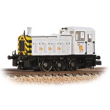 Farish 371-065 Class 03 Ex-D2054 British Industrial Sand White, N Gauge