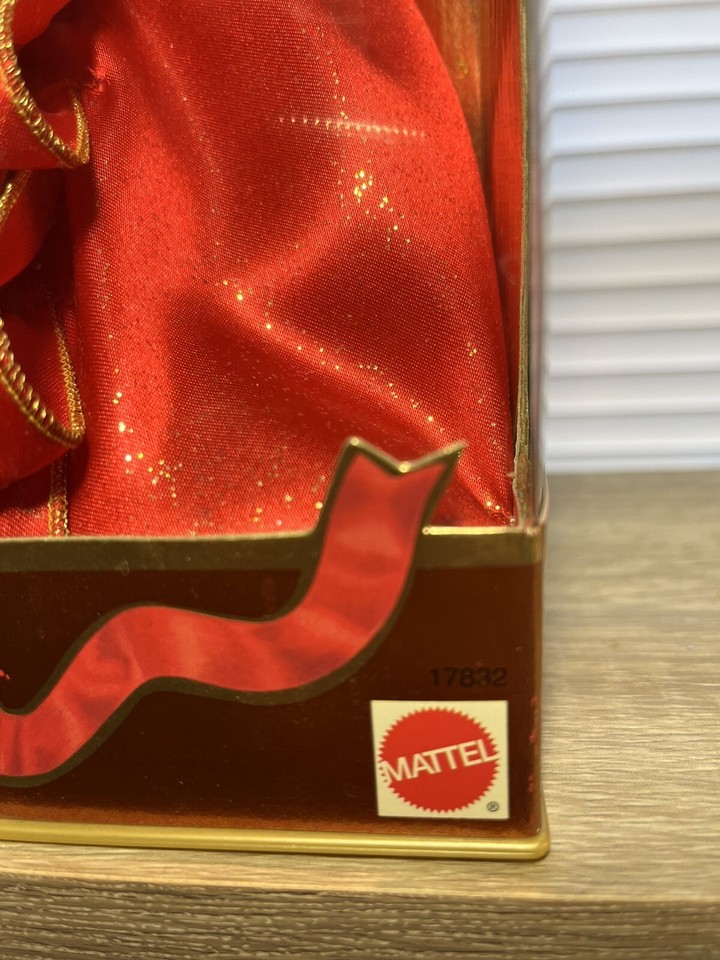 1997-10th-anniversary-holiday-barbie-rare-mistake-error-on-box-nib