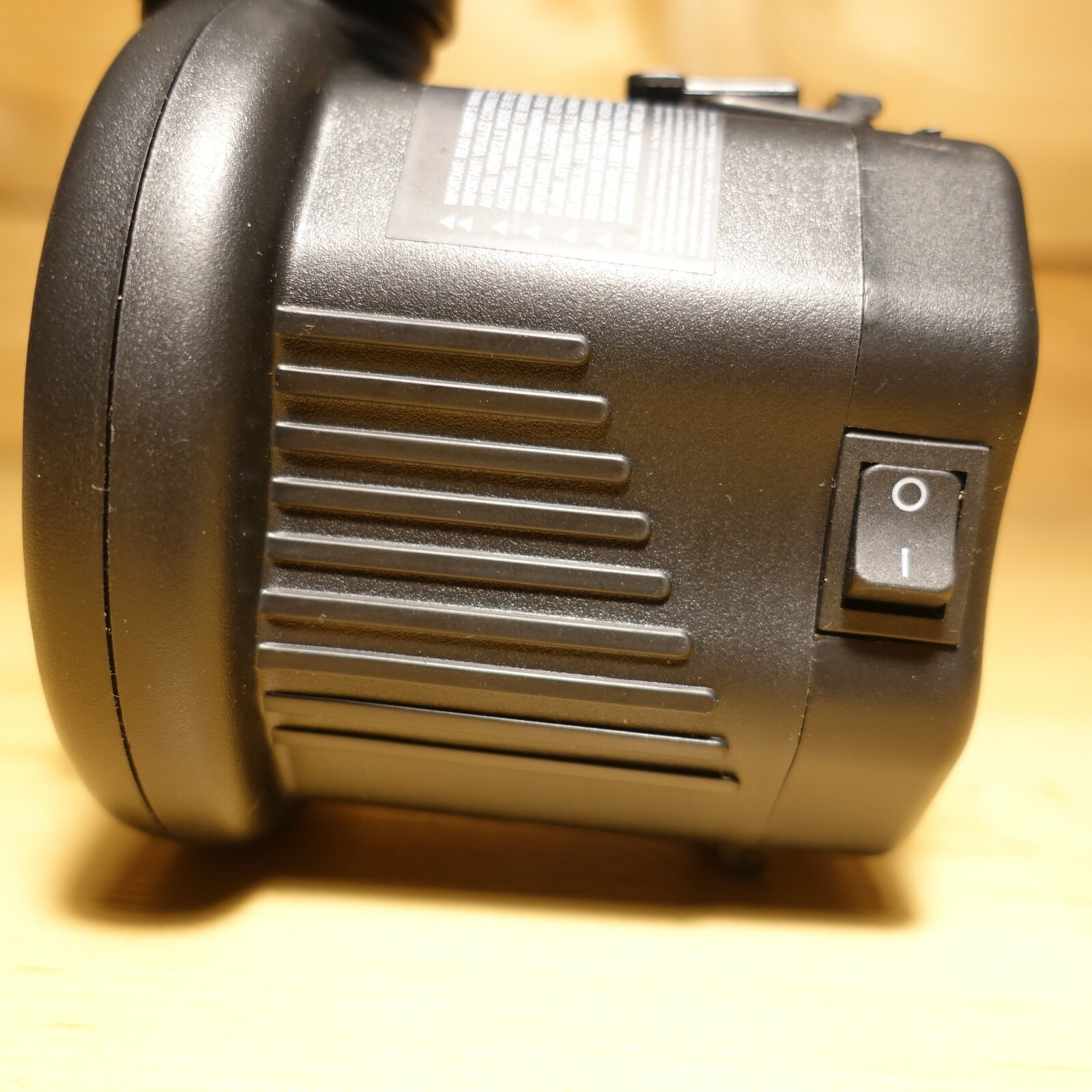 Intex Quick Fill 06C Battery Operated Air Pump Model AP638 Swanky