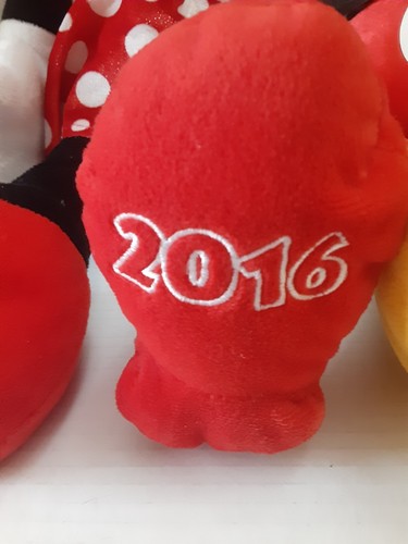 22 Inch Mickey & Minnie Stuffed Animals 2016 Disney Store EUC - Picture 4 of 7