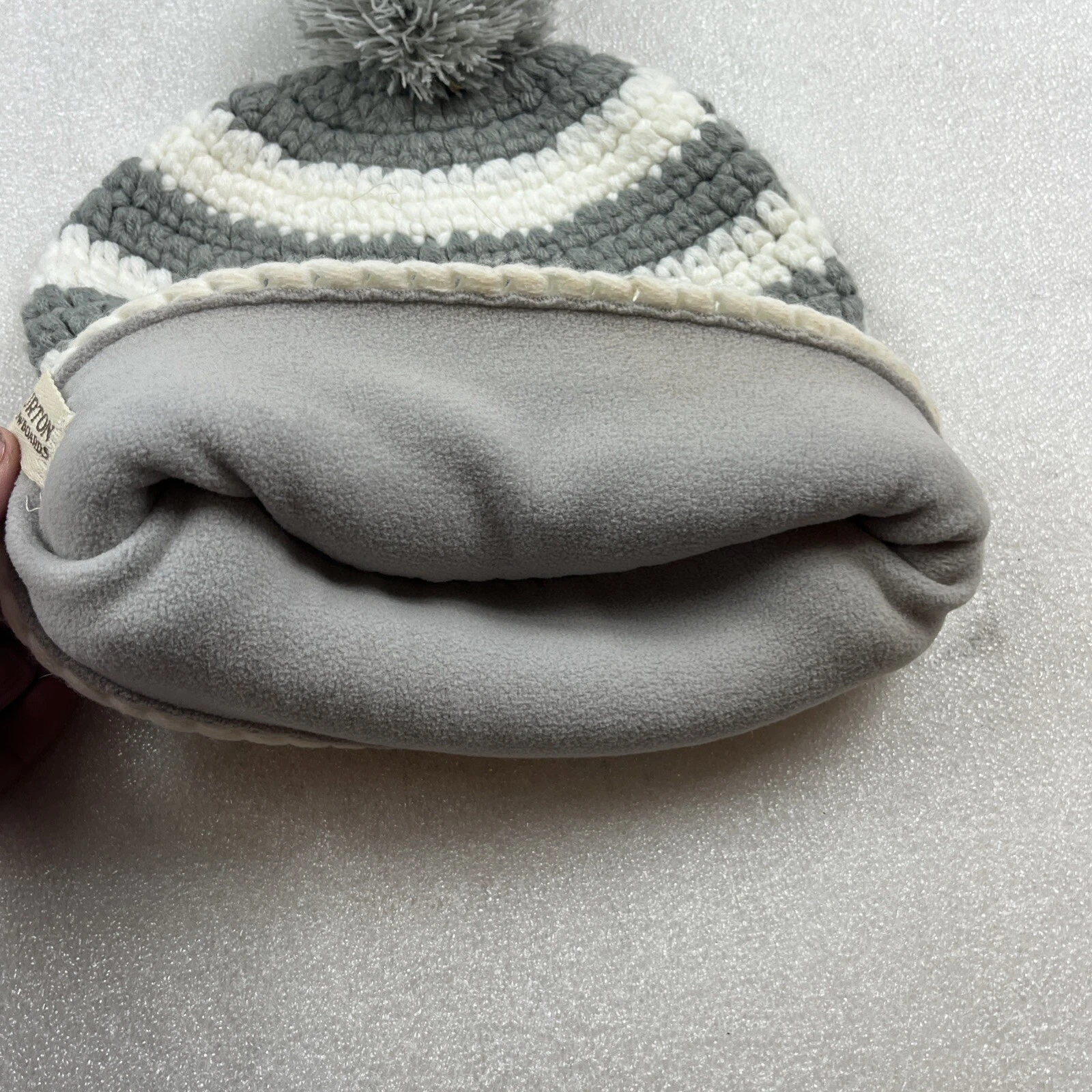 burton beanie pom pom knit warm 