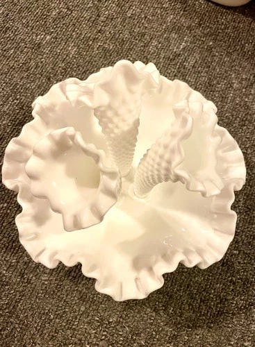 VINTAGE 50’s Fenton Epergne Trumpet Vase Hobnail 3 Horn Ruffled Bowl Milk Glass