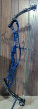 Hoyt Podium x Elite 40 Right-Hand Blue Riser 60 lbs Peak Weight 28 in draw