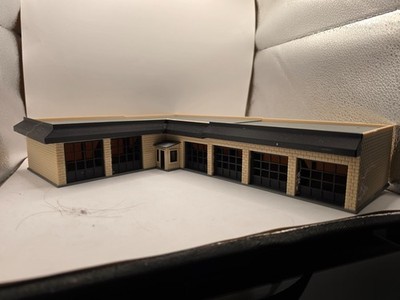 CLAY SERVICE CENTER ASSEMBLED PRINT ON DEMAND HO SCALE BUILDING/DIORAMA