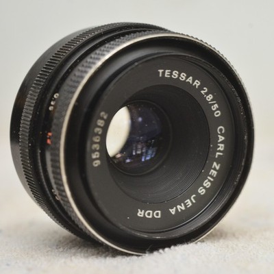 Carl Zeiss Jena Tessar lens 2.8/50 mm Black M42 mount screw