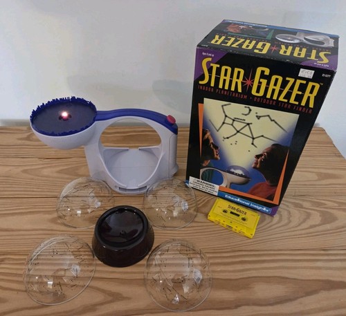 STAR GAZER PLANETARIUM & STAR FINDER Vintage 1994, Complete, Tested & Works