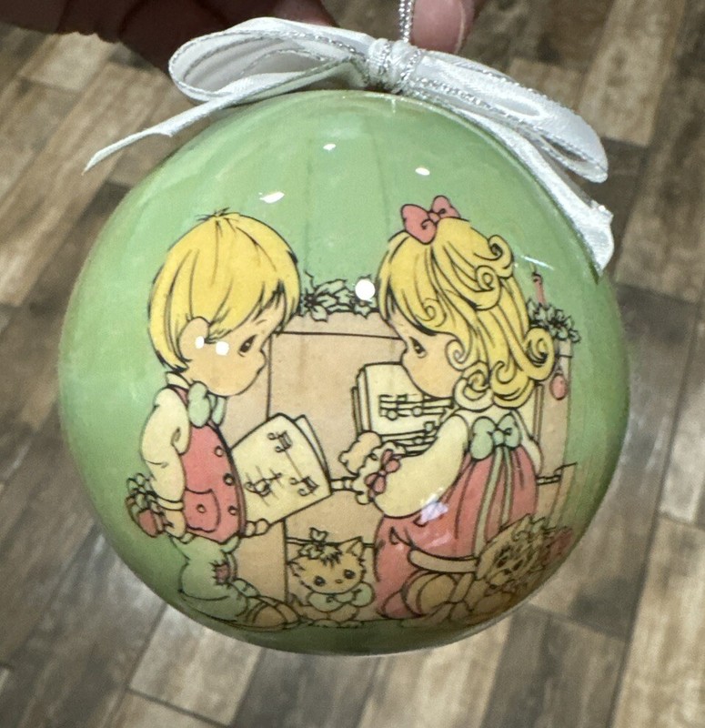 Vintage Precious Moments Holiday Ornament Collection 1995 Playing Piano