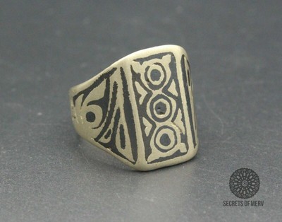 TR113 Antique Afghan Turkmen Tribal Ring Oval Blue Turquoise Inlay Kuchi Ring TR113 Antique Afghan Turkmen Tribal Ring Oval Blue Turquoise Inlay Kuchi Ring
