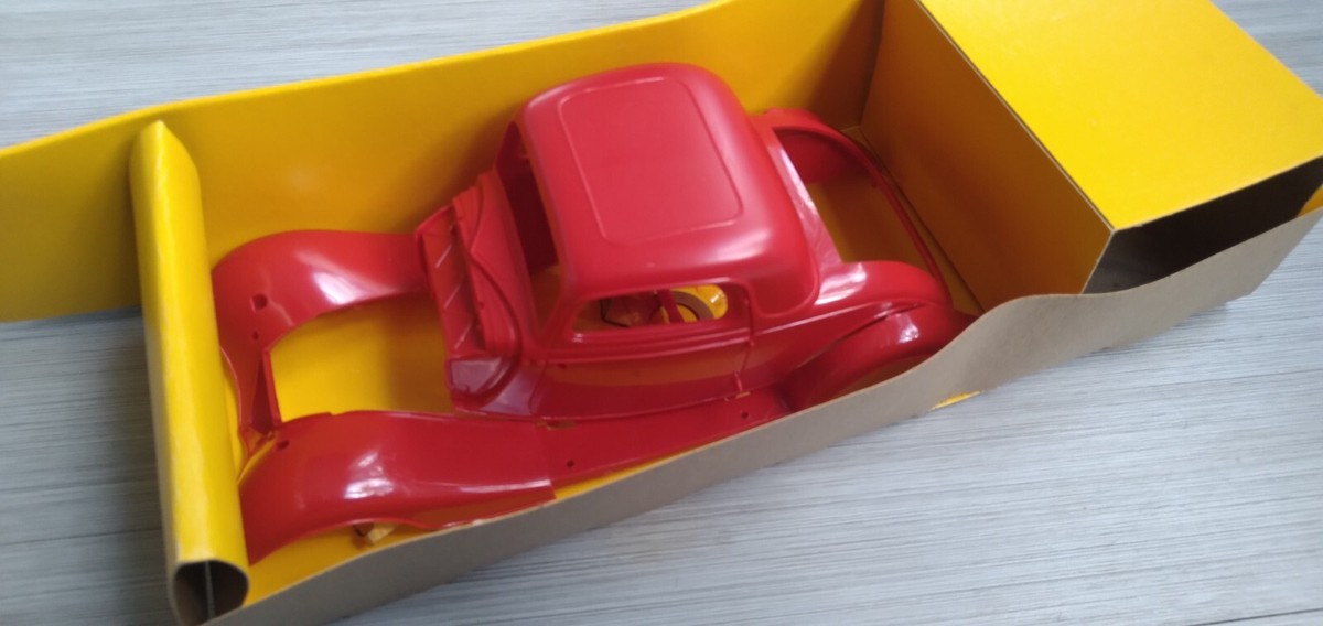 vintage Monogram RACING '34 Ford Coupe Slot Car Kit NEW/NOS, OB w