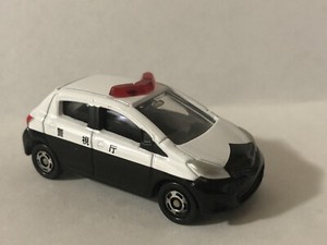 toyota vitz tomica