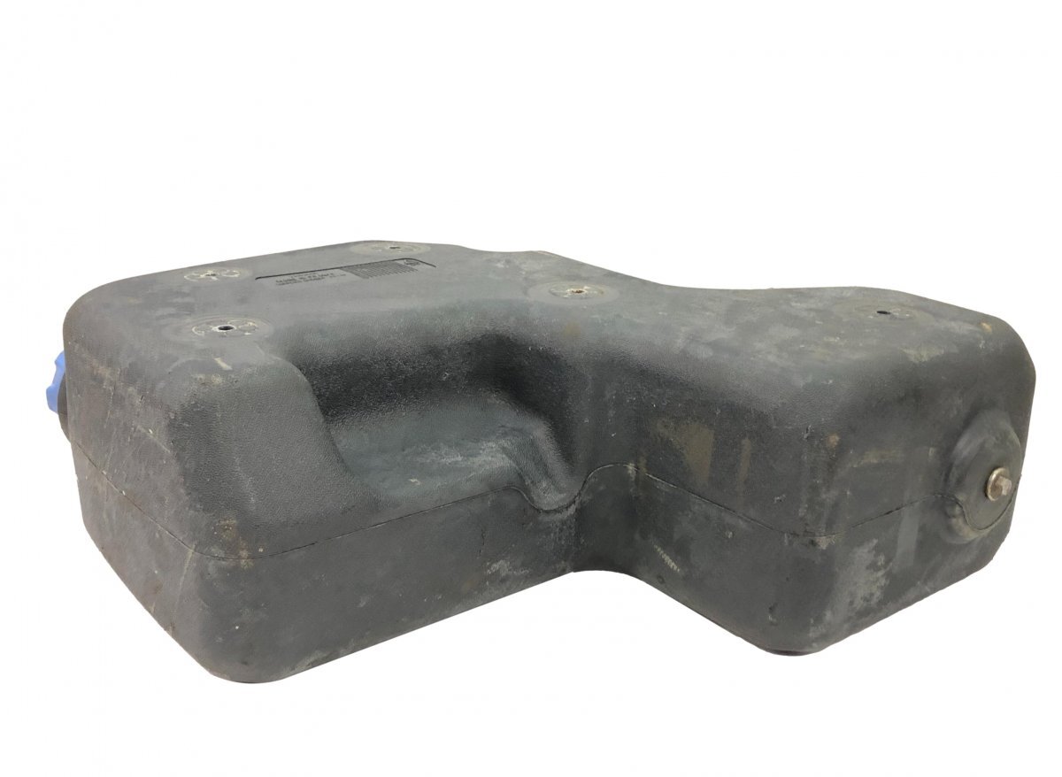 21182686 21271081 AdBlue Tank Container For VOLVO FMX D13 Truck 