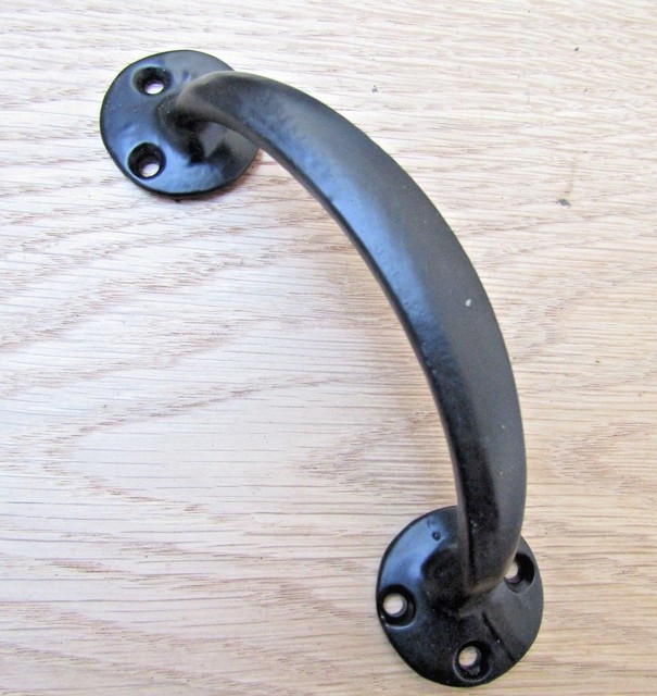 150mm Cast Iron Gate Shed Door Offset Pull Handles in Ironmongery World 6