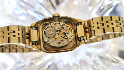 SEIKO 1976 Vintage Silver-Dial Gold Analog LADIES Wristwatch | eBay