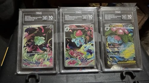 TAG 10 - Bulbasaur, Ivysaur,SiR and Mega Venusaur UR Set.  Mega EVO English
