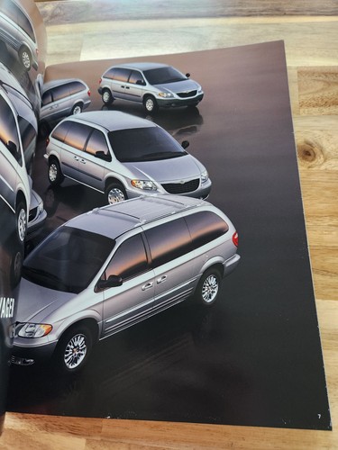Original 2002 Chrysler Town & Country / Voyager Deluxe Sales Brochure 02 - Picture 6 of 6