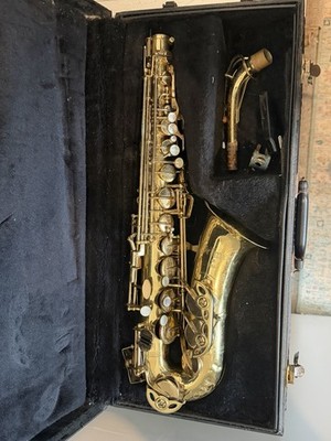 (Rare) Selmer AS200 Intermediate/Pro, OMEGA Pearl Key Alto Saxophone & Case USA