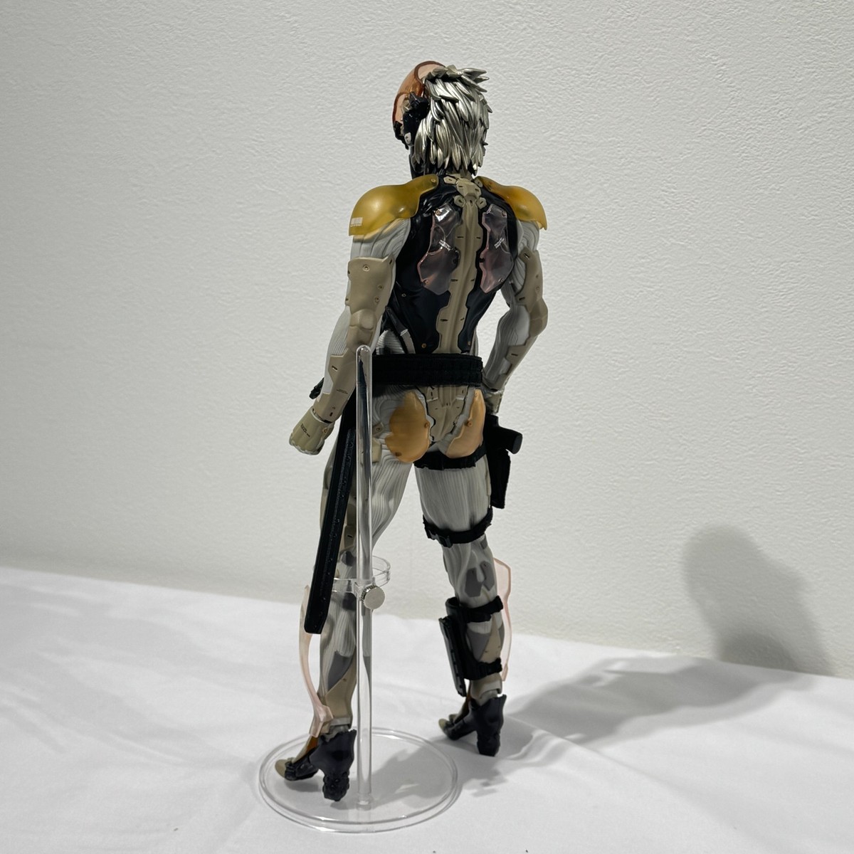 ゲームキャラクター RAH RAIDEN L GEAR SOLID RAIDEN 1/6 Scale Figure RAH - Metal Gear Solid 4 MGS4
