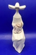 Lladro 5501 Time to Sew Vintage Porcelain Figurine in White Gloss (retired)