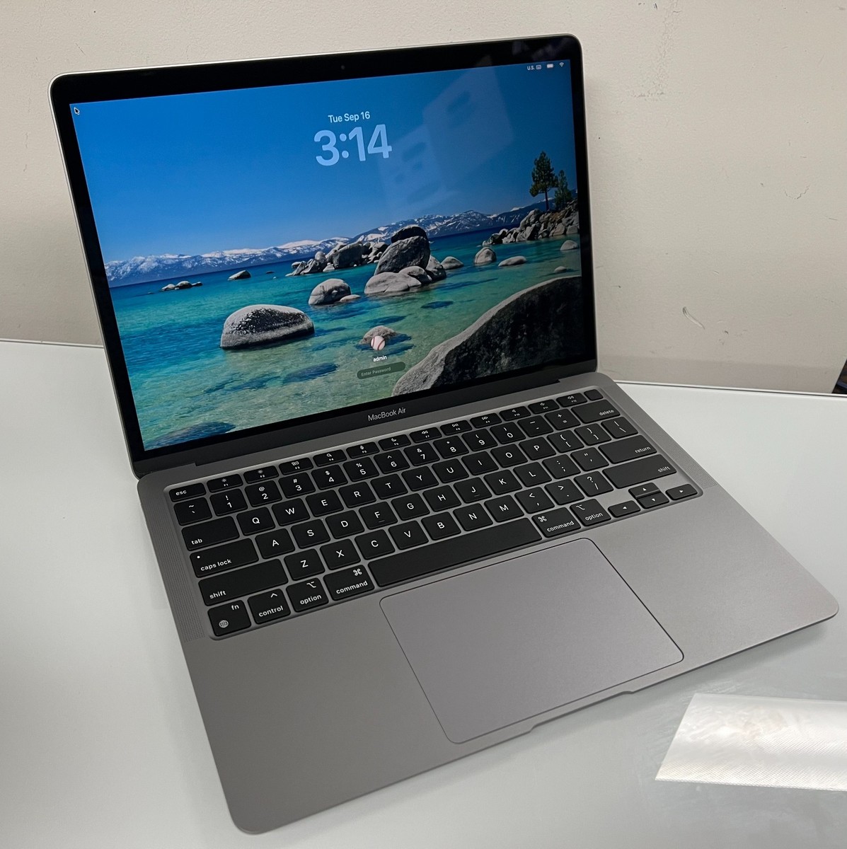 LATEST MacOS 2025!!! MacBook Air 2020 – M1 8Core/8GPU 512GB SSD