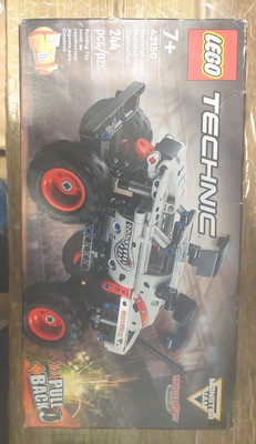 BRAND NEW LEGO Tenhnic  Monster Jam Monster Mutt Dalmatia SET 42150 Retried 2023