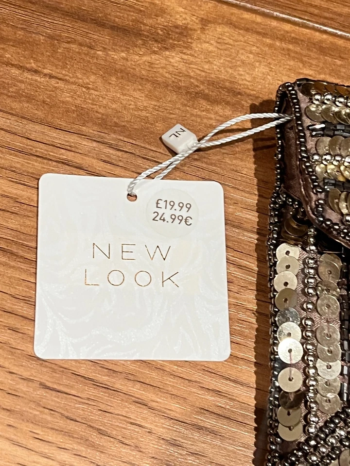 NEW LOOK Golden Sequin Sparkle Evening Party Chain Strap Bag (NEW) - Image 3 of 4