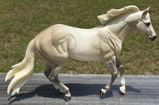 Breyer Ashton Quarter Horse Tractor Supply Special Run Latigo