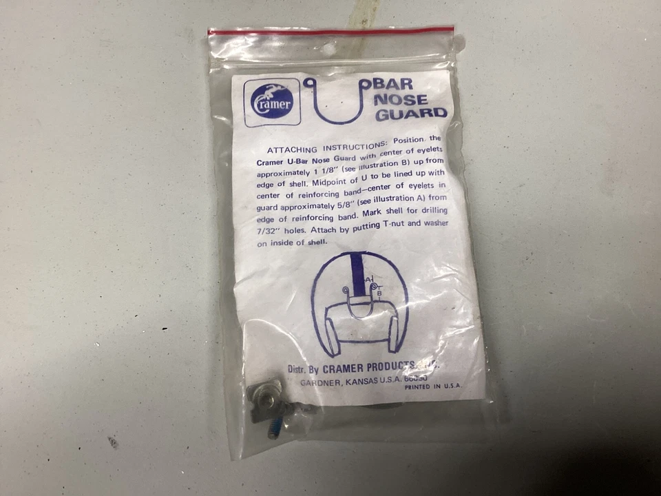 Protector nasal de fútbol Cramer en Foto 2 de 2