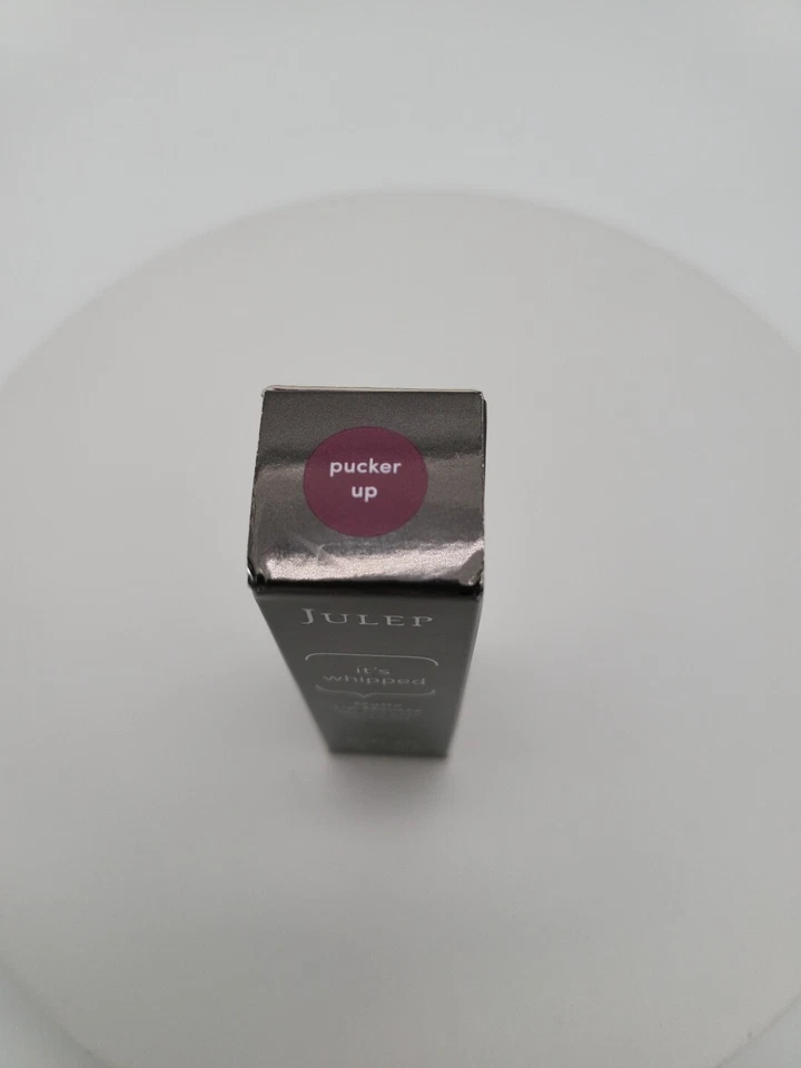 Mousse de labios mate batida Julep It's 0,14 oz púrpura oscuro granate violeta Foto 2 de 4