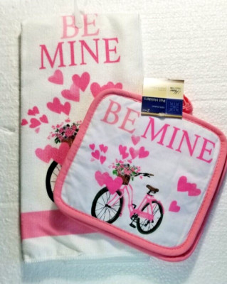 Valentine ''BE MINE'' Pink Hearts Kitchen Towel & Pot Holders Set Matching CUTE