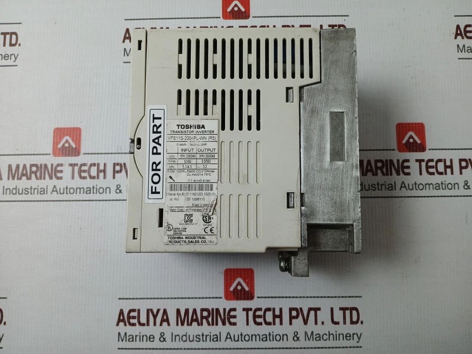 TOSHIBA VFS11S-2004PL-WN(R5) Transistor Inverter 1PH-200/240V (Not Working) - Image 3 of 4