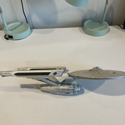 Diamond Select Star Trek Starship Legends U.S.S. Enterprise NCC-1701 Original