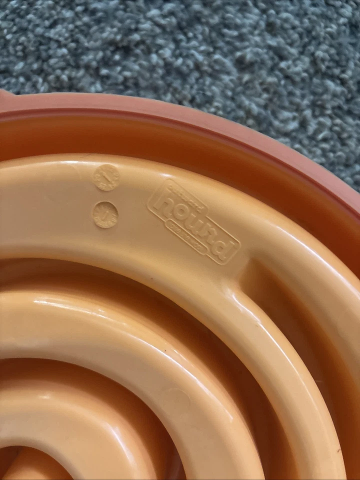 Alimentador lento Outward Hound® para perro ~ color naranja claro tamaño grande usado en excelente estado Foto 3 de 3