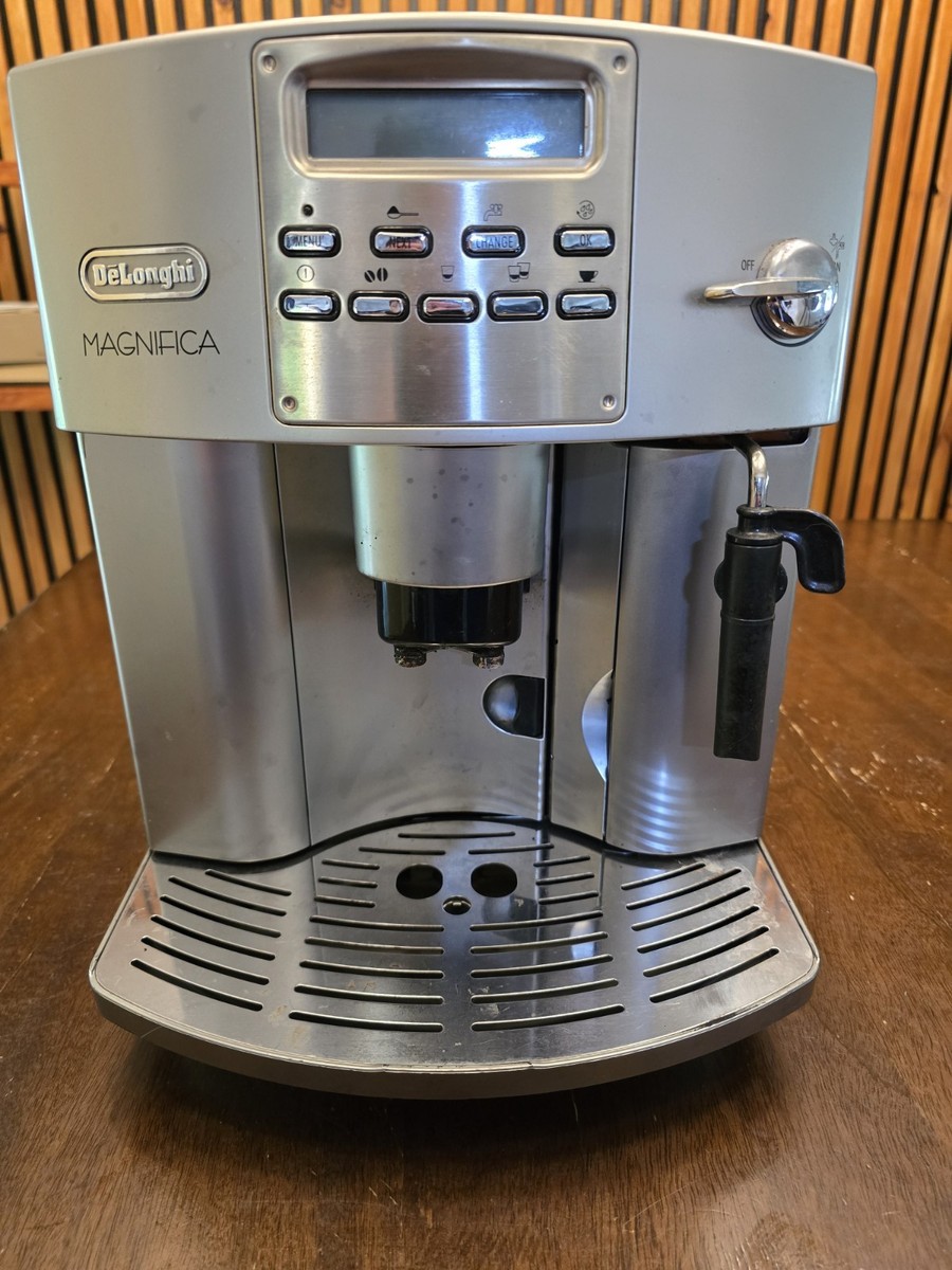 DeLonghi Magnifica GUC Automatic Espresso Machine EAM