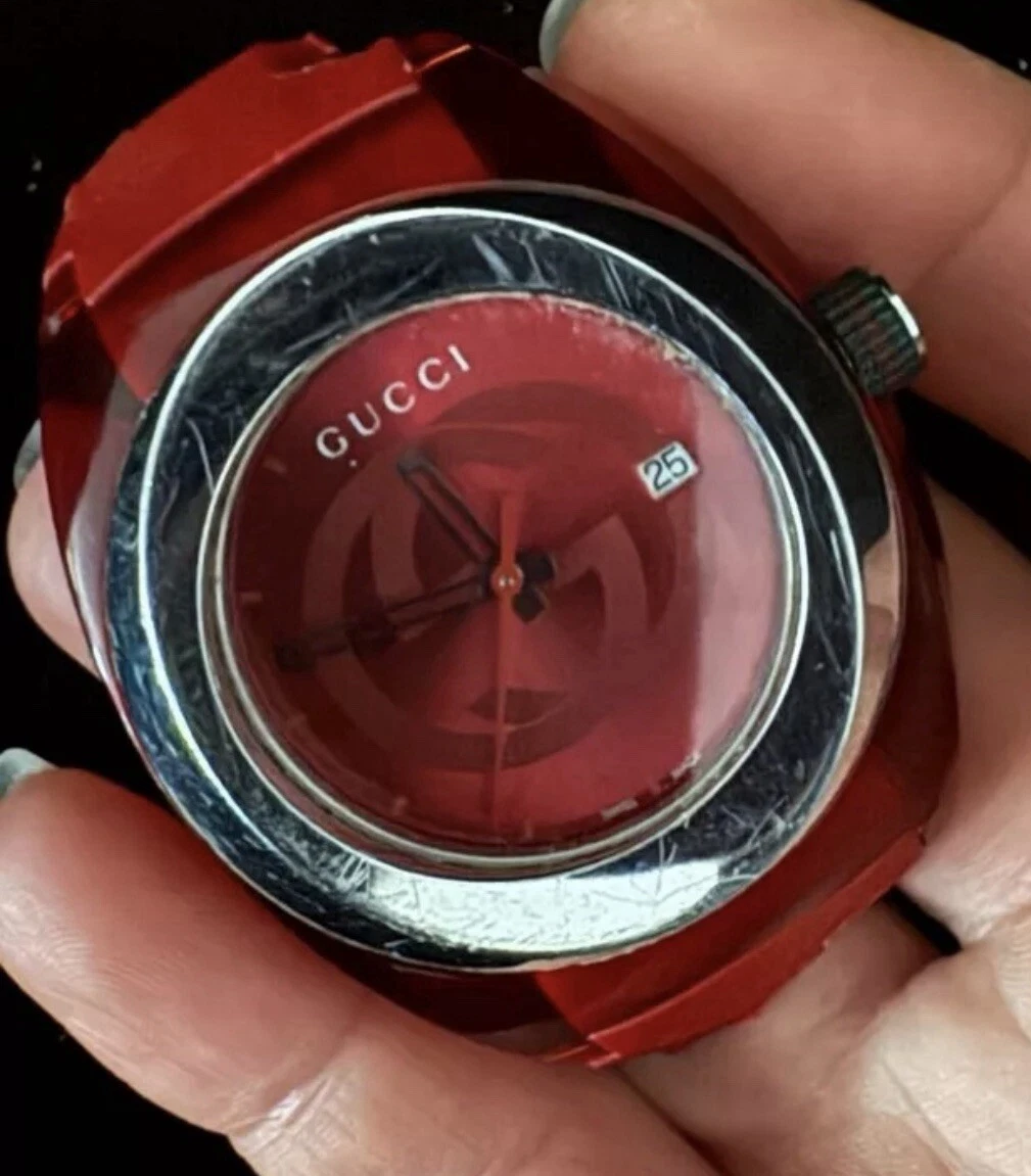 Orologio Gucci YA137103 GG Sync XXL tono rosso argento da riparare senza bracciale USA