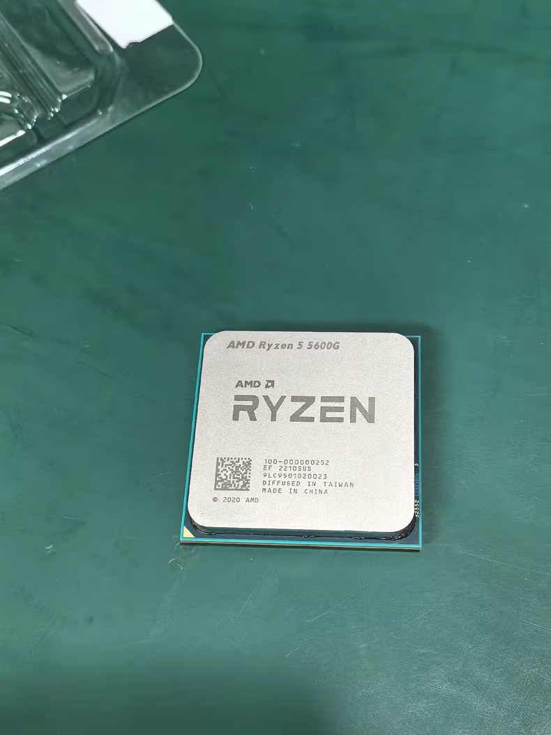 New AMD Ryzen 5 5600G R5-5600G 3.9GHz 6-Core 12-Thread AM4 CPU