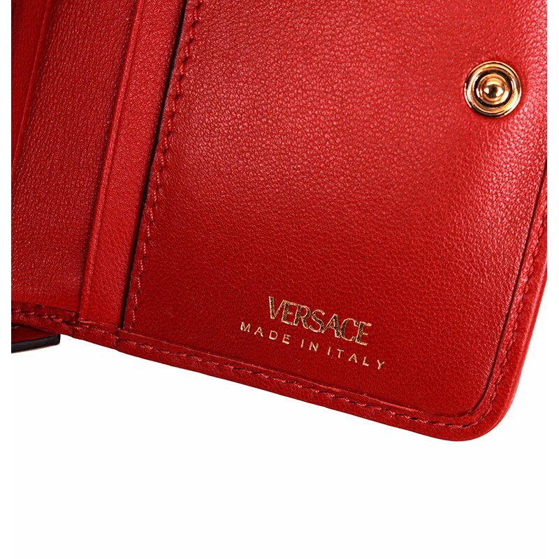 VERSACE★素敵！Red Leather Quilted Gold Medusa Wallet NEW $625 VERSACE Red Leather Quilted GOLD MEDUSA Zip Pouch