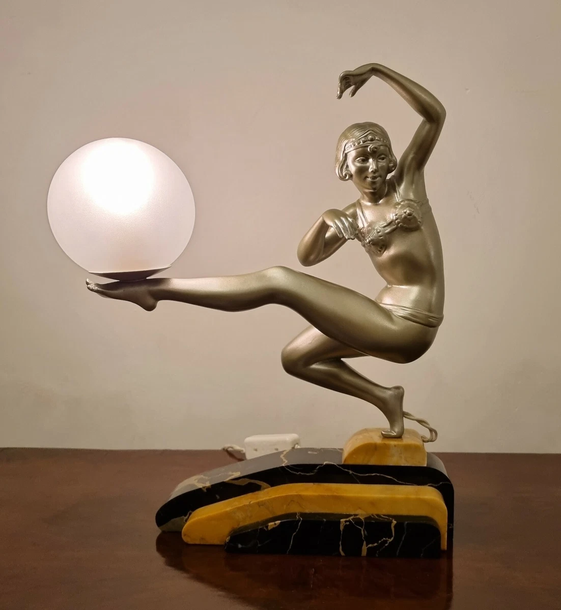 Art deco figural lady lamp deals