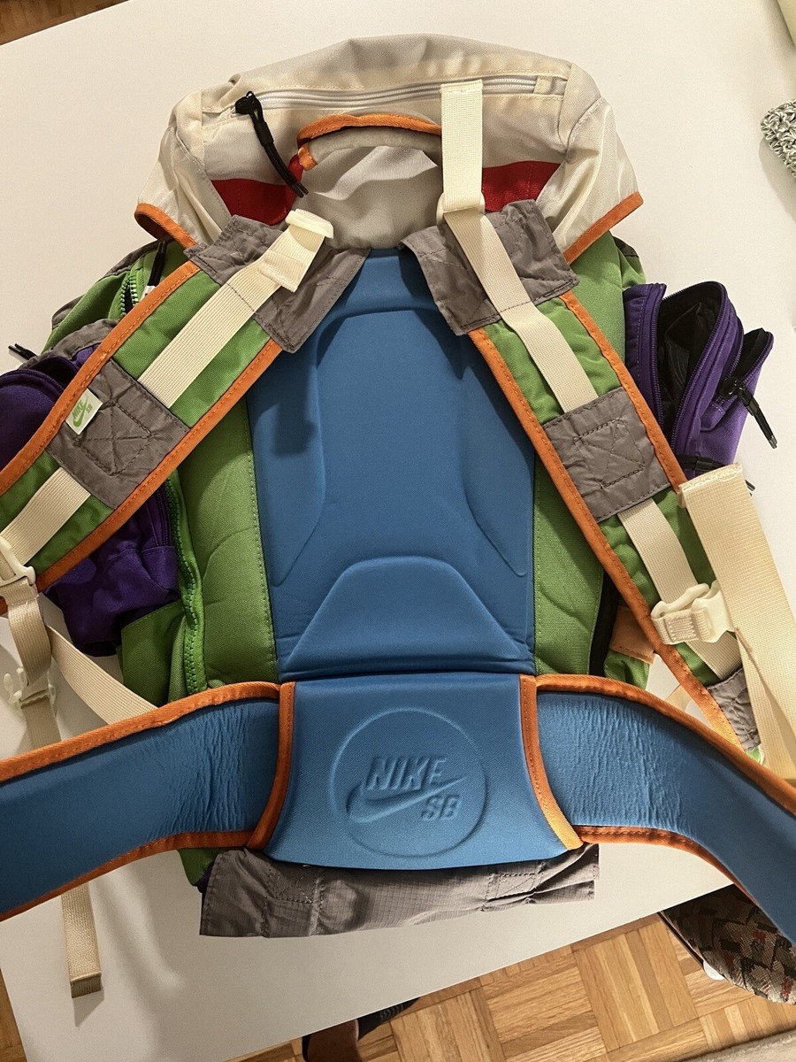 nike sb buzz lightyear backpack