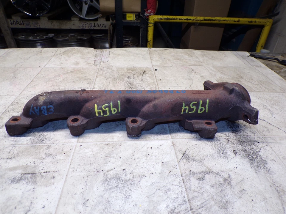 Dodge Pickup 1500 00-07 Durango 2002-2007 4,7 colector de escape pasajero derecho Foto 3 de 4