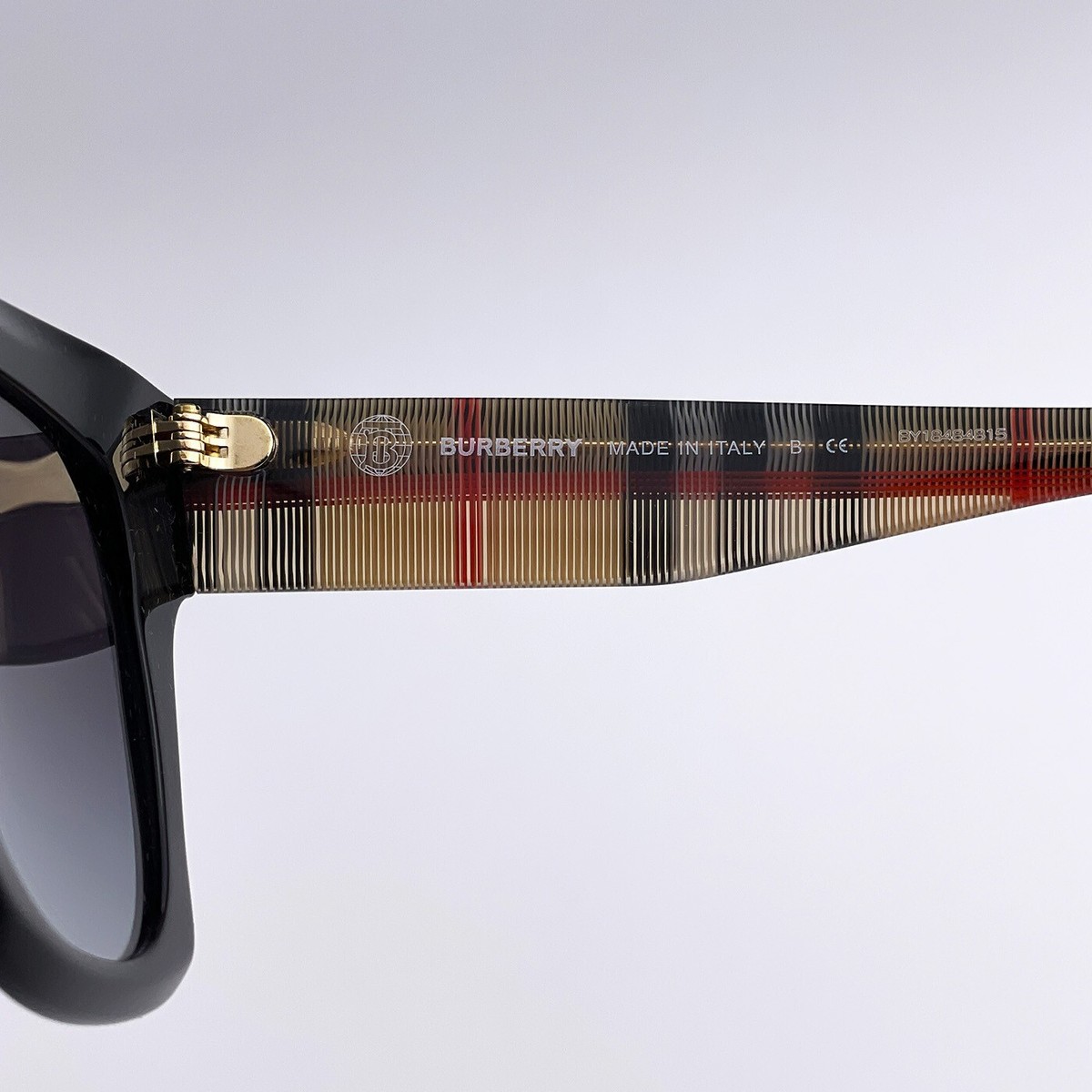  Burberry BE4364 KITTY 39428G Sunglasses Black Gray Square Unisex Burberry Men Sunglasses Black Grey Gradient Square BE4364  main image 3