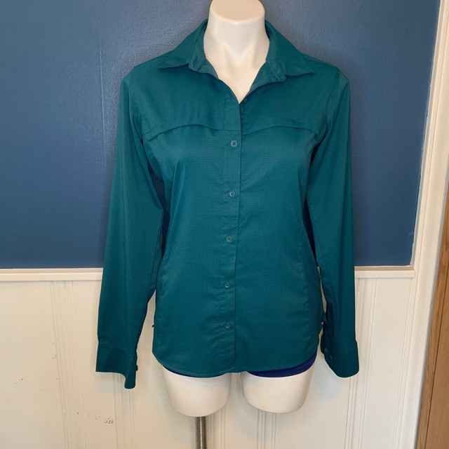 Magellan Women's Fish Gear Aqua Moisture Wicking Vented Semi Fitted