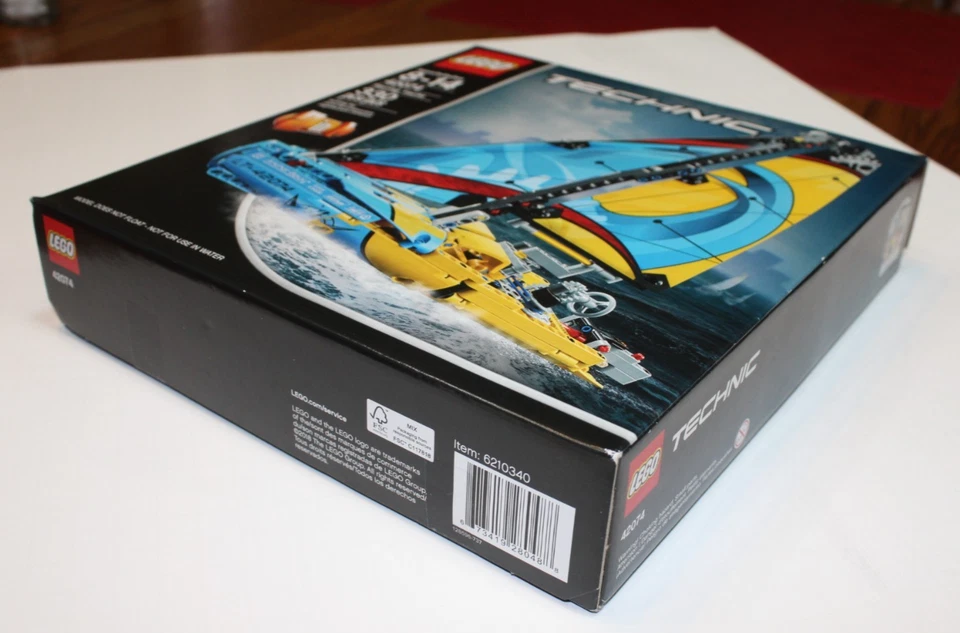 LEGO 42074 Technic Racing Yacht NUEVO EN CAJA SELLADA RETIRADO Foto 3 de 4