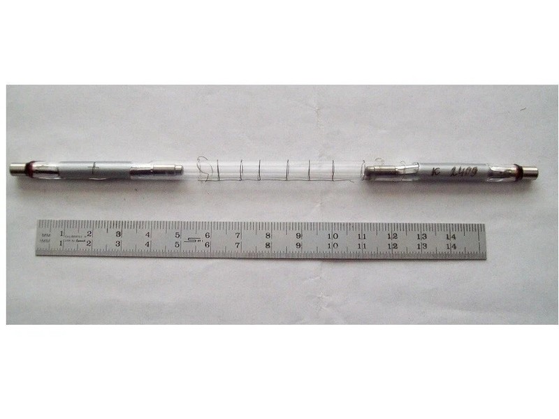 Pulsed Xe-filled flashlamp type INP 5/60A-1 to pump Nd:YAG or ruby laser rods