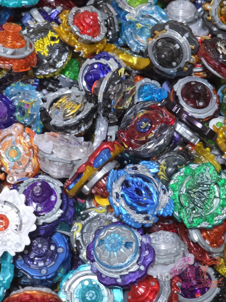 C*i様 【大量】ベイブレード まとめ売り TAKARA TOMY 激安オークシ Massive Takara Tomy Beyblade Burst Lot - Over 500 Pcs | eBay