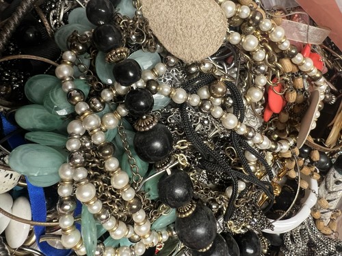 11 + Lbs HUGE Jewelry Lot Pieces Parts Craft Repair Some Wear Mix Junk J2 - Picture 7 of 11